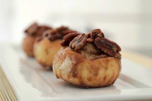 pecanrolls-20 pecanrolls 20 300x200 Caramel Pecan Cinnamon Rolls