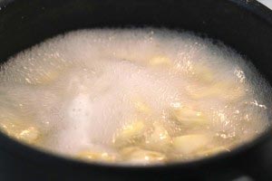 crabsaucetortellini 04 300x200 Tortellini with Crab Sauce