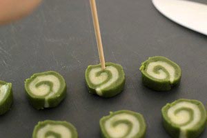 greenteacookiepop 12 300x200 Christmas Cookie Ornaments