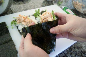salmon-temaki-17