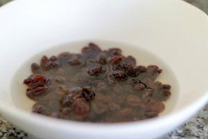 carrotraisinbread-01