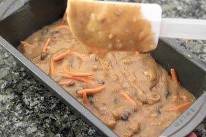 carrotraisinbread-07